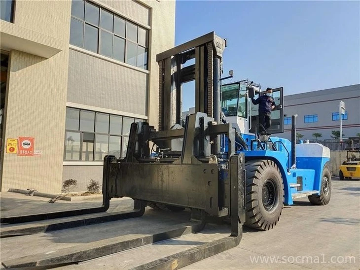 SOCMA Heavy Duty Forklift 50 Ton 50t For Port Steel Industry