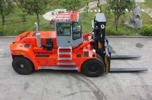 HNF-200, 20T DUTY HEAVY FORKLIFT