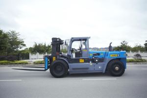 Kompak, Rendah Tinggi 16t Forklift Untuk Penggunaan Kapal