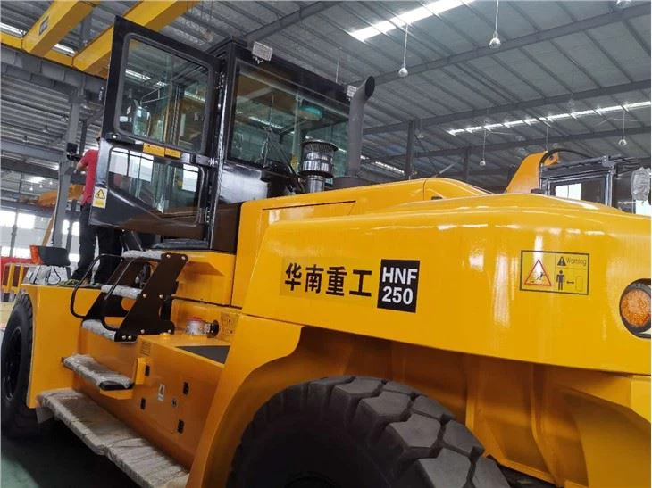 25 Ton Forklfit With Coil RAM