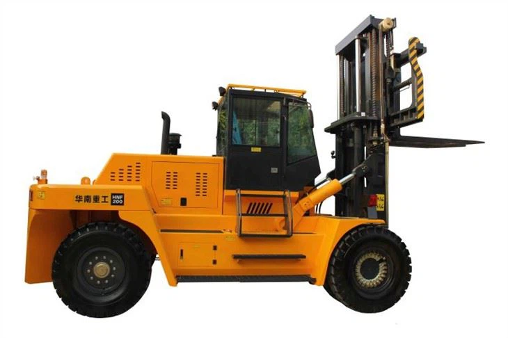 Trak Forklift Duti Berat 20 Tan