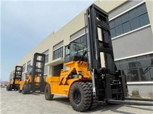 20 Ton Forklift Untuk Pengendalian Kapal Layar
